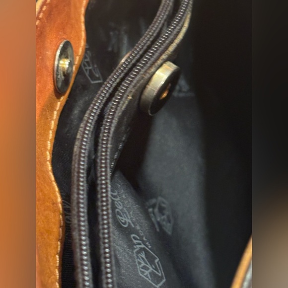 Valentina Black and Brown Shoulder Bag with Leather Handles - Picture 14 of 16